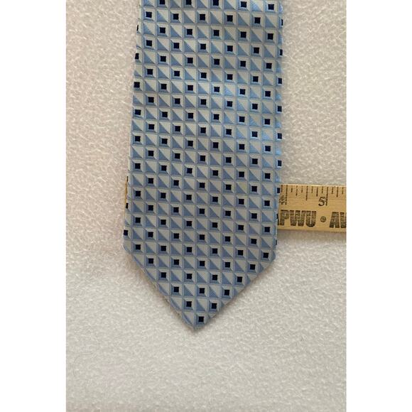 Giorgio Armani Men’s Necktie 100% Silk Blue Geometric Luxury Made In Italy EUC - Picture 2 of 4